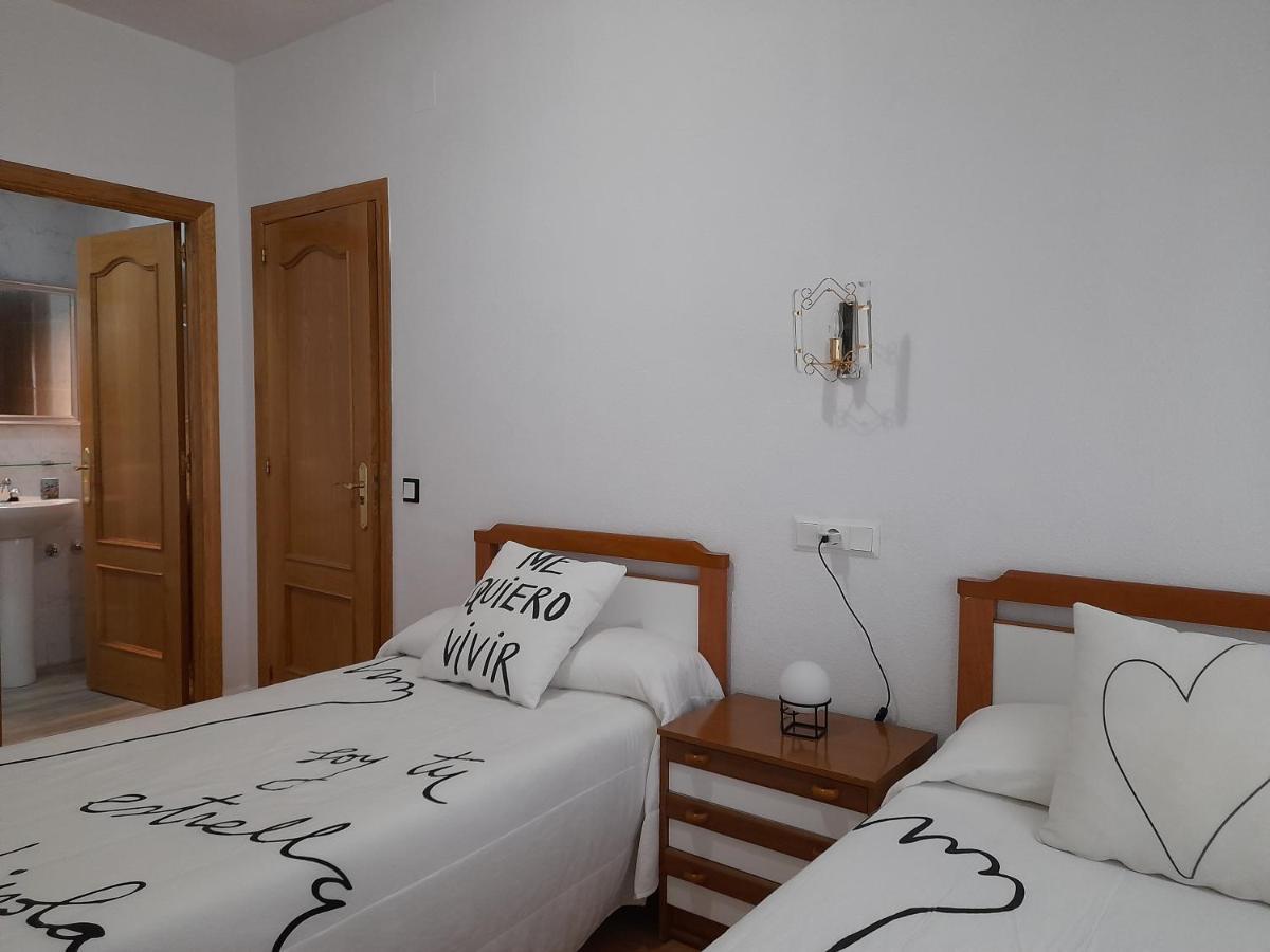 Hostal Los Chanos el Ruso Galende Exterior foto