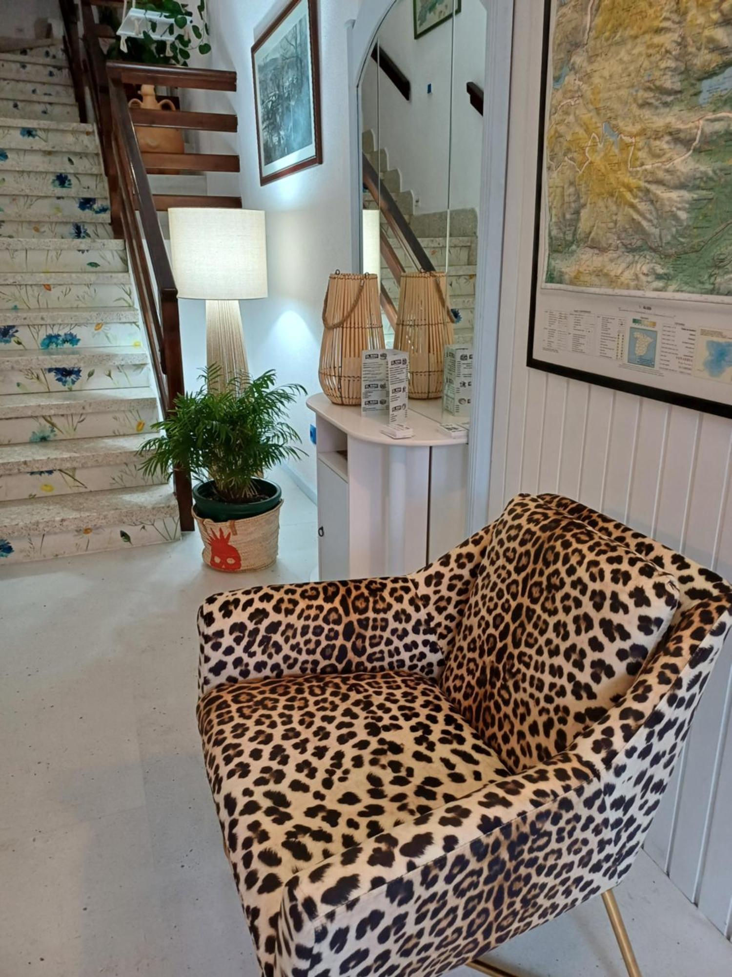 Hostal Los Chanos el Ruso Galende Exterior foto