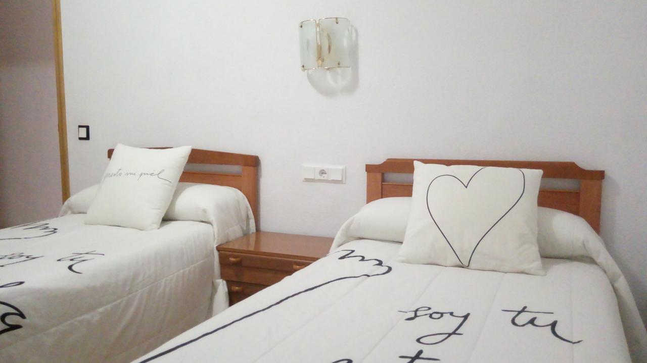 Hostal Los Chanos el Ruso Galende Exterior foto